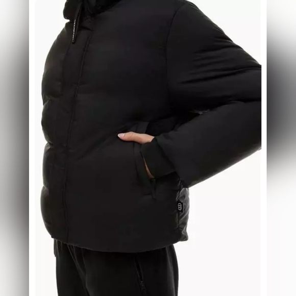 Make An Offer ARITZIA Super one puff size 2xs - Picture 6 of 9